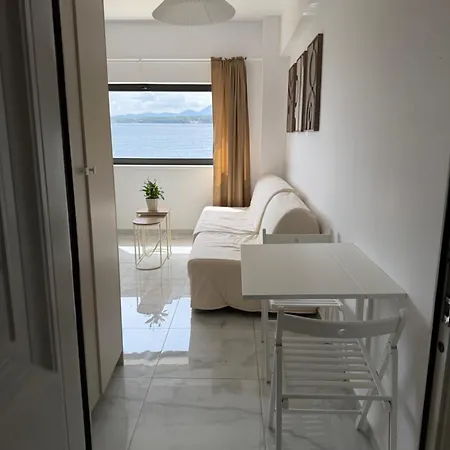 White Pearl Saranda