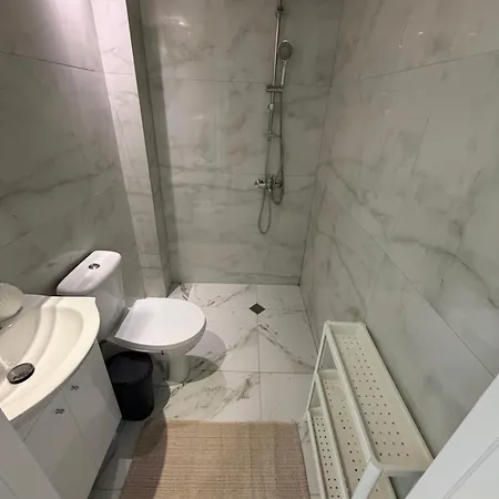 White Pearl Daire